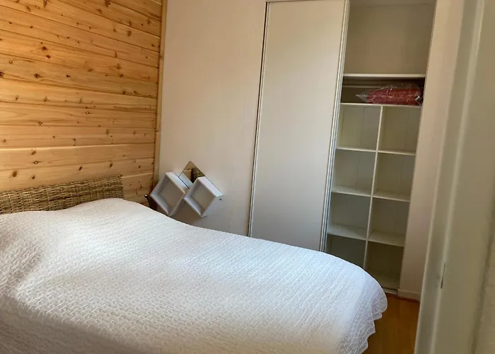 à Côté Des Télécabines * Bagnères-de-Luchon